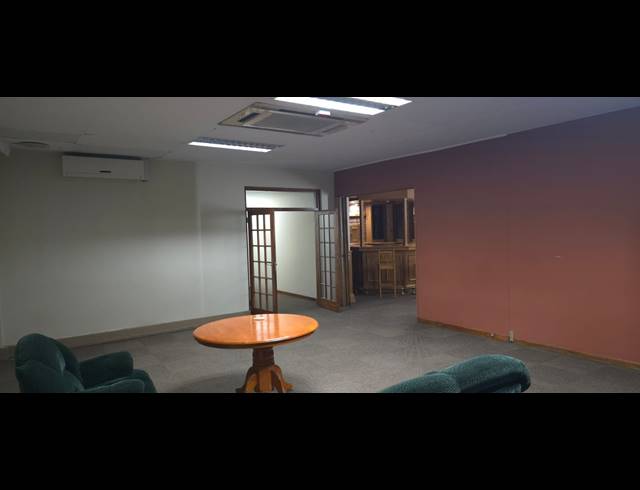 1,100M² BUILDING FOR SALE IN PIETERMARITZBURG CENTRAL